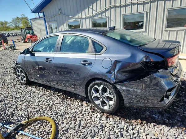3KPF24AD5ME297583 2021 KIA FORTE - Image 2