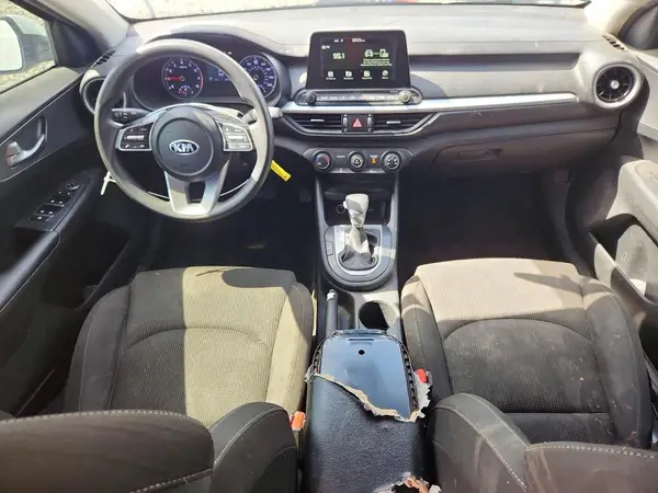 3KPF24AD5ME297941 2021 KIA FORTE - Image 8
