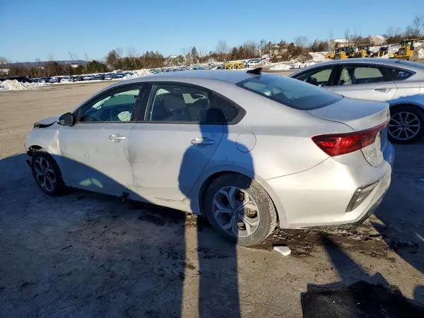 3KPF24AD5ME301423 2021 KIA FORTE - Image 2