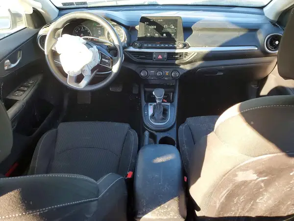3KPF24AD5ME301423 2021 KIA FORTE - Image 8
