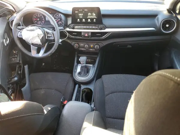 3KPF24AD5ME302877 2021 KIA FORTE - Image 8