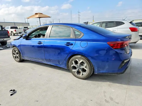 3KPF24AD5ME304287 2021 KIA FORTE - Image 2