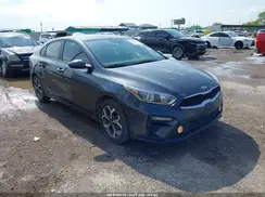 3KPF24AD5ME305486 2021 KIA FORTE