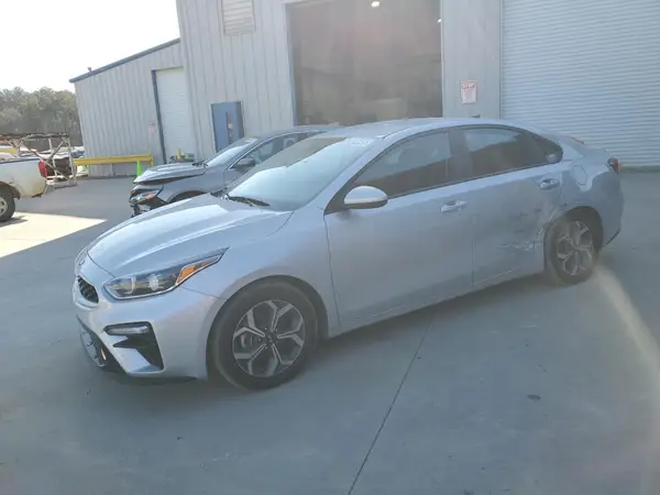 3KPF24AD5ME305813 2021 KIA FORTE - Image 1