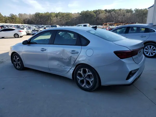 3KPF24AD5ME305813 2021 KIA FORTE - Image 2