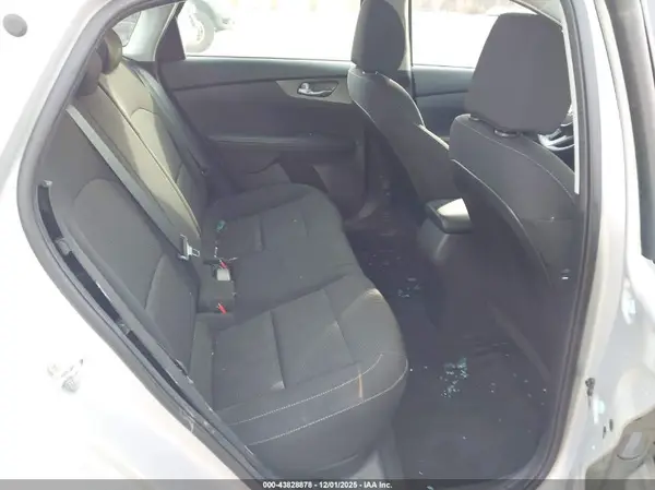 3KPF24AD5ME306475 2021 KIA FORTE - Image 8