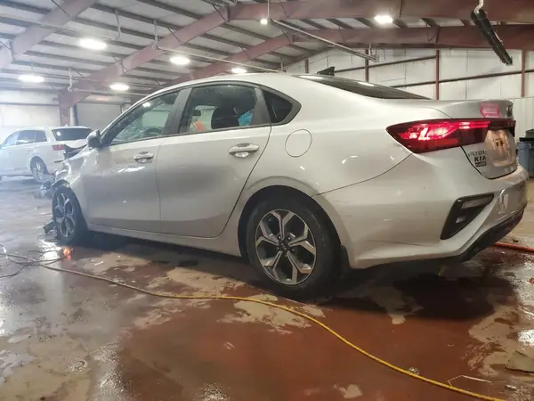3KPF24AD5ME306993 2021 KIA FORTE - Image 2