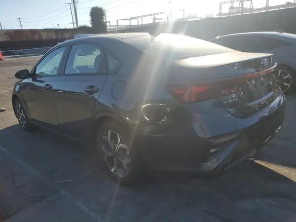 3KPF24AD5ME307397 2021 KIA FORTE - Image 2