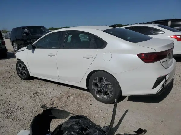 3KPF24AD5ME311837 2021 KIA FORTE - Image 2