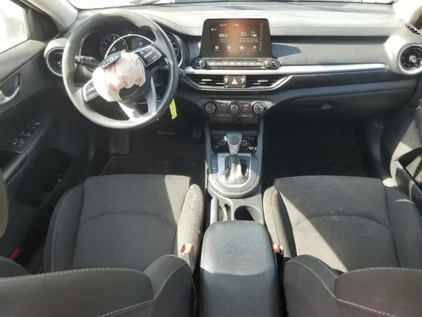 3KPF24AD5ME311837 2021 KIA FORTE - Image 8