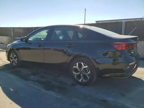 3KPF24AD5ME314396 2021 KIA FORTE - Image 2