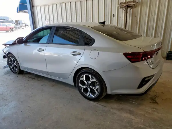 3KPF24AD5ME315578 2021 KIA FORTE - Image 2