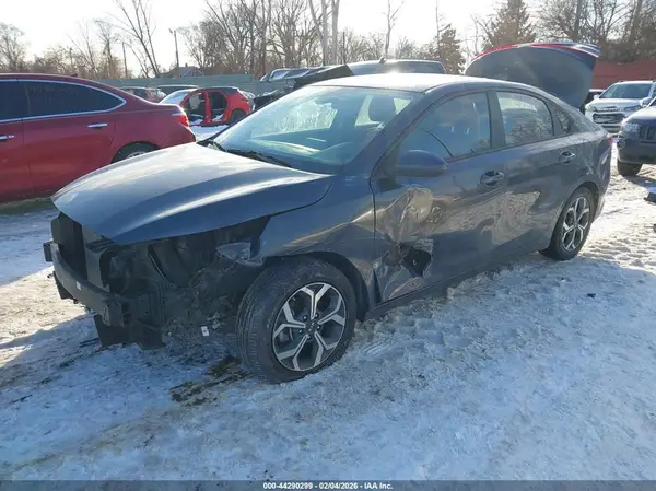 3KPF24AD5ME324670 2021 KIA FORTE - Image 2