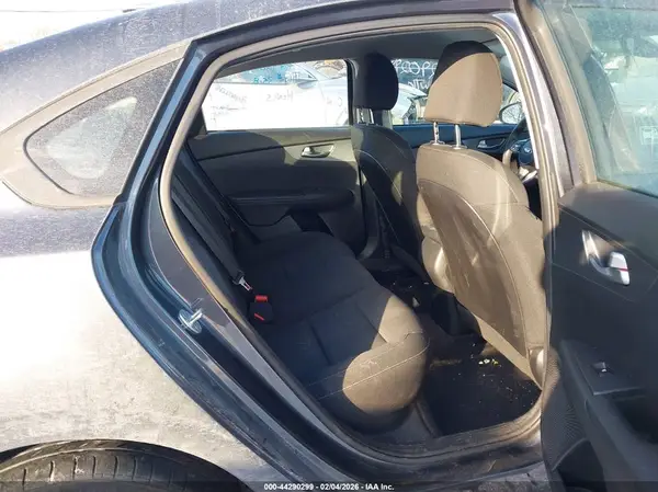 3KPF24AD5ME324670 2021 KIA FORTE - Image 8