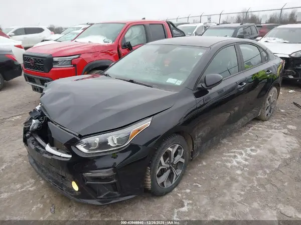3KPF24AD5ME325897 2021 KIA FORTE - Image 2