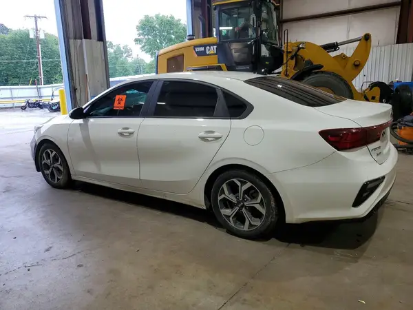 3KPF24AD5ME326113 2021 KIA FORTE - Image 2