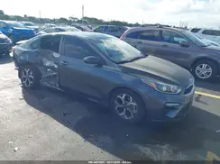 3KPF24AD5ME329822 2021 KIA FORTE