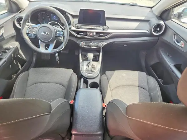 3KPF24AD5ME337225 2021 KIA FORTE - Image 8