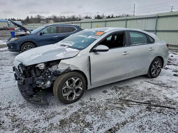 3KPF24AD5ME337239 2021 KIA FORTE - Image 1