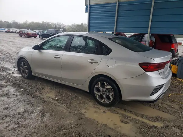 3KPF24AD5ME338164 2021 KIA FORTE - Image 2