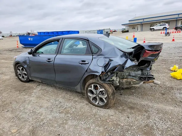 3KPF24AD5ME339878 2021 KIA FORTE - Image 2