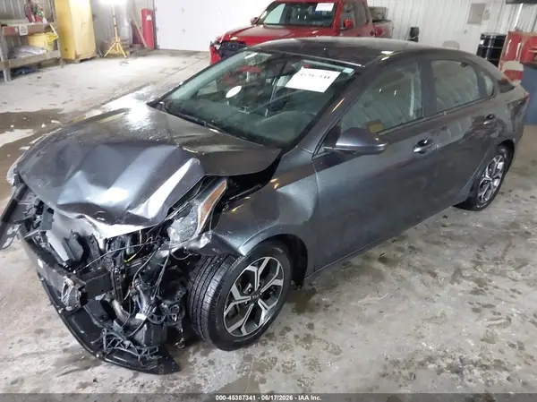 3KPF24AD5ME339895 2021 KIA FORTE - Image 2