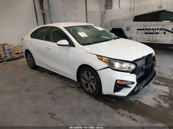 3KPF24AD5ME340898 2021 KIA FORTE - Image 1