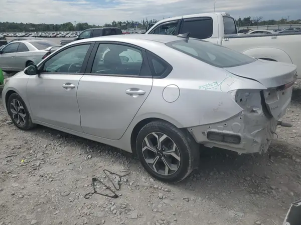 3KPF24AD5ME347222 2021 KIA FORTE - Image 2