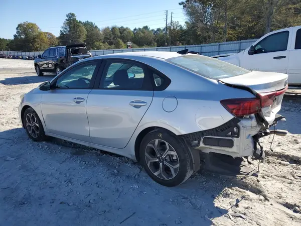 3KPF24AD5ME348435 2021 KIA FORTE - Image 2