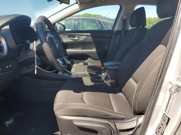 3KPF24AD5ME348757 2021 KIA FORTE - Image 8