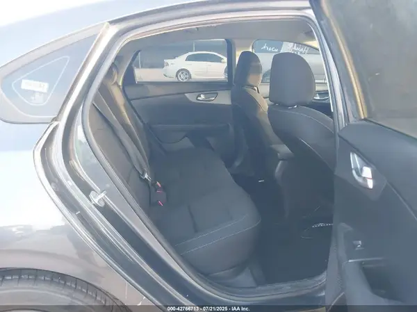 3KPF24AD5ME348791 2021 KIA FORTE - Image 8