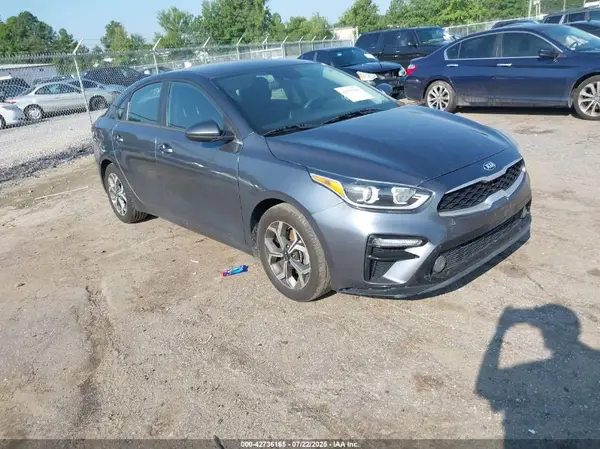 3KPF24AD5ME349276 2021 KIA FORTE - Image 1