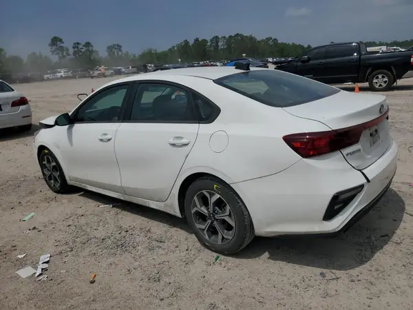 3KPF24AD5ME349360 2021 KIA FORTE - Image 2