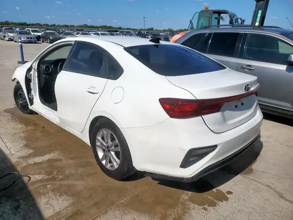 3KPF24AD5ME349603 2021 KIA FORTE - Image 2