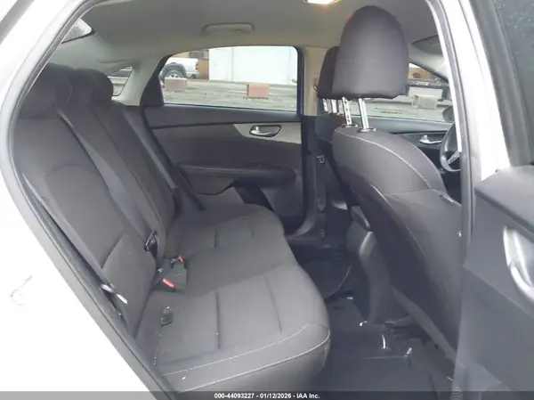 3KPF24AD5ME350279 2021 KIA FORTE - Image 8