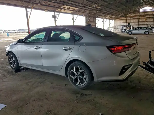 3KPF24AD5ME350315 2021 KIA FORTE - Image 2