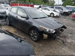 3KPF24AD5ME352985 2021 KIA FORTE