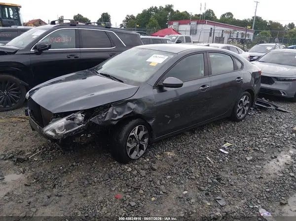 3KPF24AD5ME352985 2021 KIA FORTE - Image 2