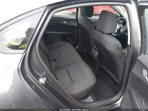 3KPF24AD5ME352985 2021 KIA FORTE - Image 8