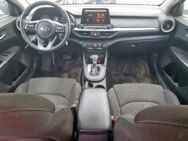 3KPF24AD5ME353070 2021 KIA FORTE - Image 8
