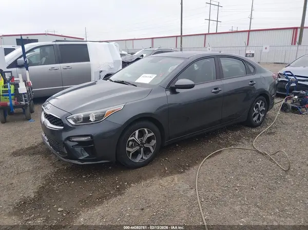 3KPF24AD5ME358625 2021 KIA FORTE - Image 2