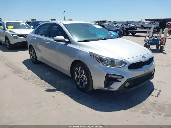 3KPF24AD5ME361203 2021 KIA FORTE - Image 1