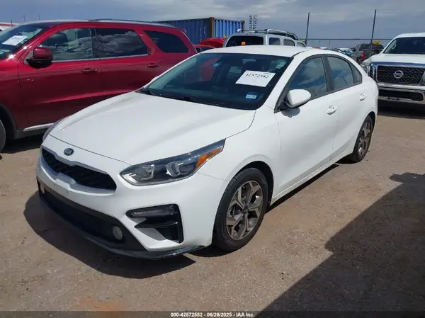 3KPF24AD5ME361931 2021 KIA FORTE - Image 2