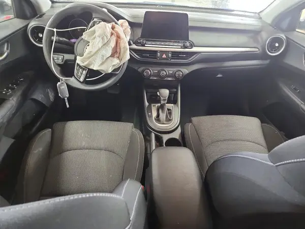 3KPF24AD5ME363985 2021 KIA FORTE - Image 8