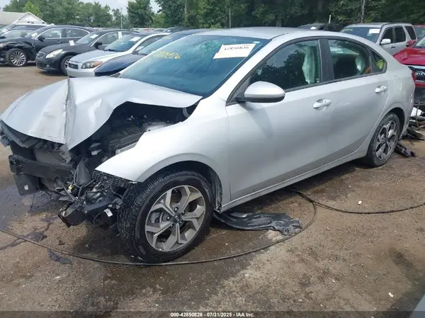 3KPF24AD5ME364571 2021 KIA FORTE - Image 2