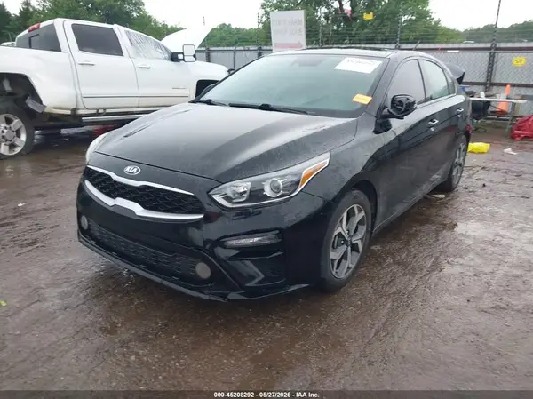 3KPF24AD5ME366403 2021 KIA FORTE - Image 2