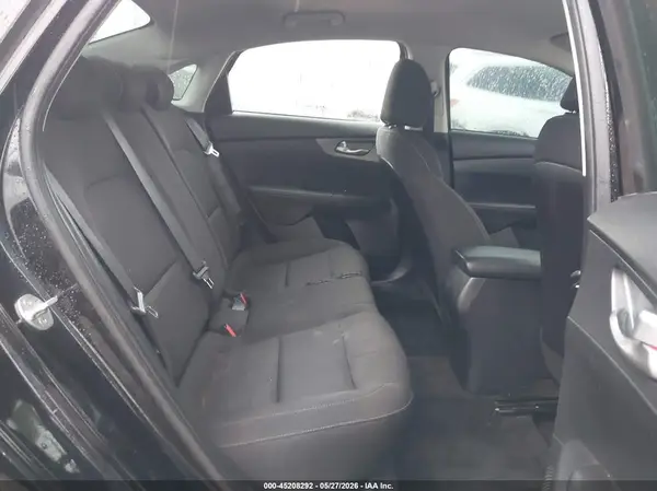 3KPF24AD5ME366403 2021 KIA FORTE - Image 8