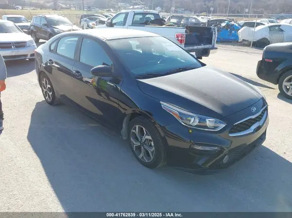 3KPF24AD5ME366546 2021 KIA FORTE - Image 1