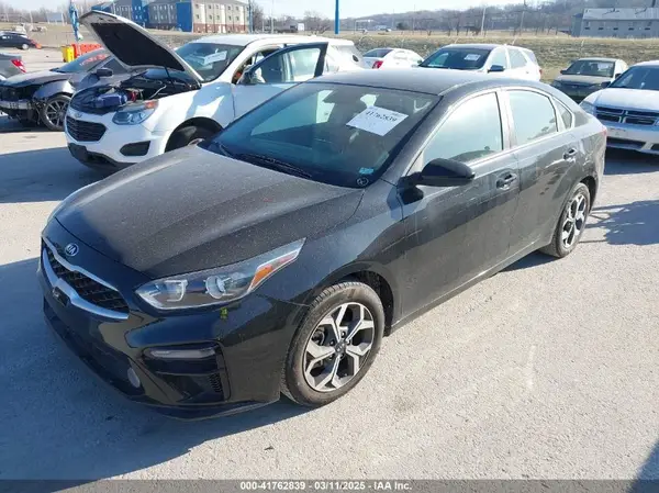 3KPF24AD5ME366546 2021 KIA FORTE - Image 2