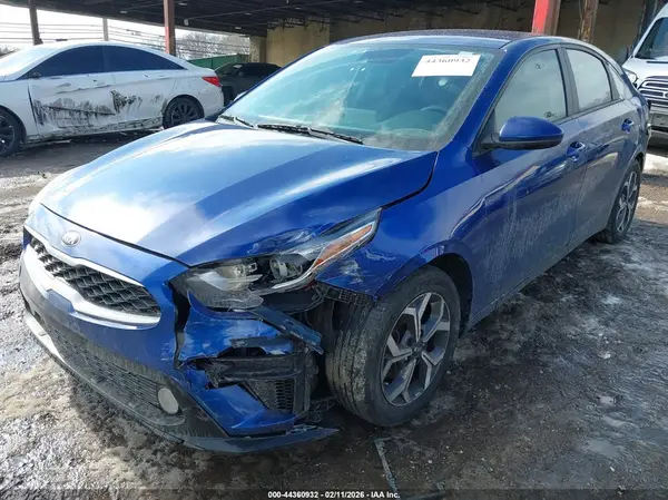 3KPF24AD5ME367843 2021 KIA FORTE - Image 2